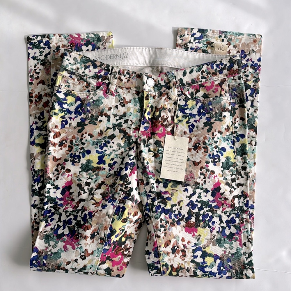 NWT • Ann Taylor • Modern Slim Leg Floral Denim